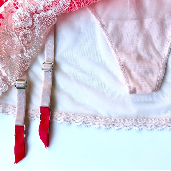 ๐น New Victoria's Secret garter belt & panties ๐น - Picture 2 of 7