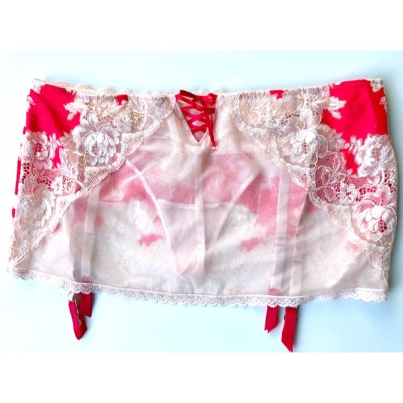 ๐น New Victoria's Secret garter belt & panties ๐น - Picture 5 of 7