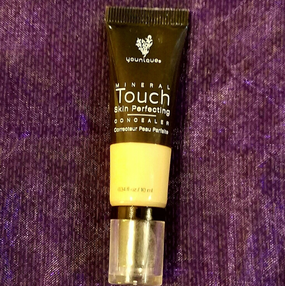 Younique Touch Mineral Concealer - Taffeta