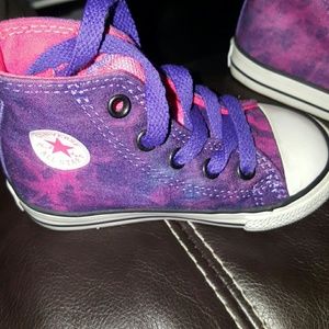 Converse size 6