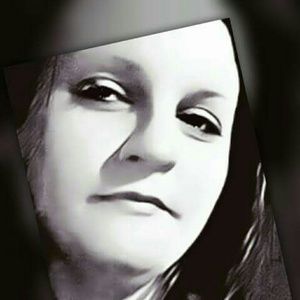 Meet your Posher, Cassandra