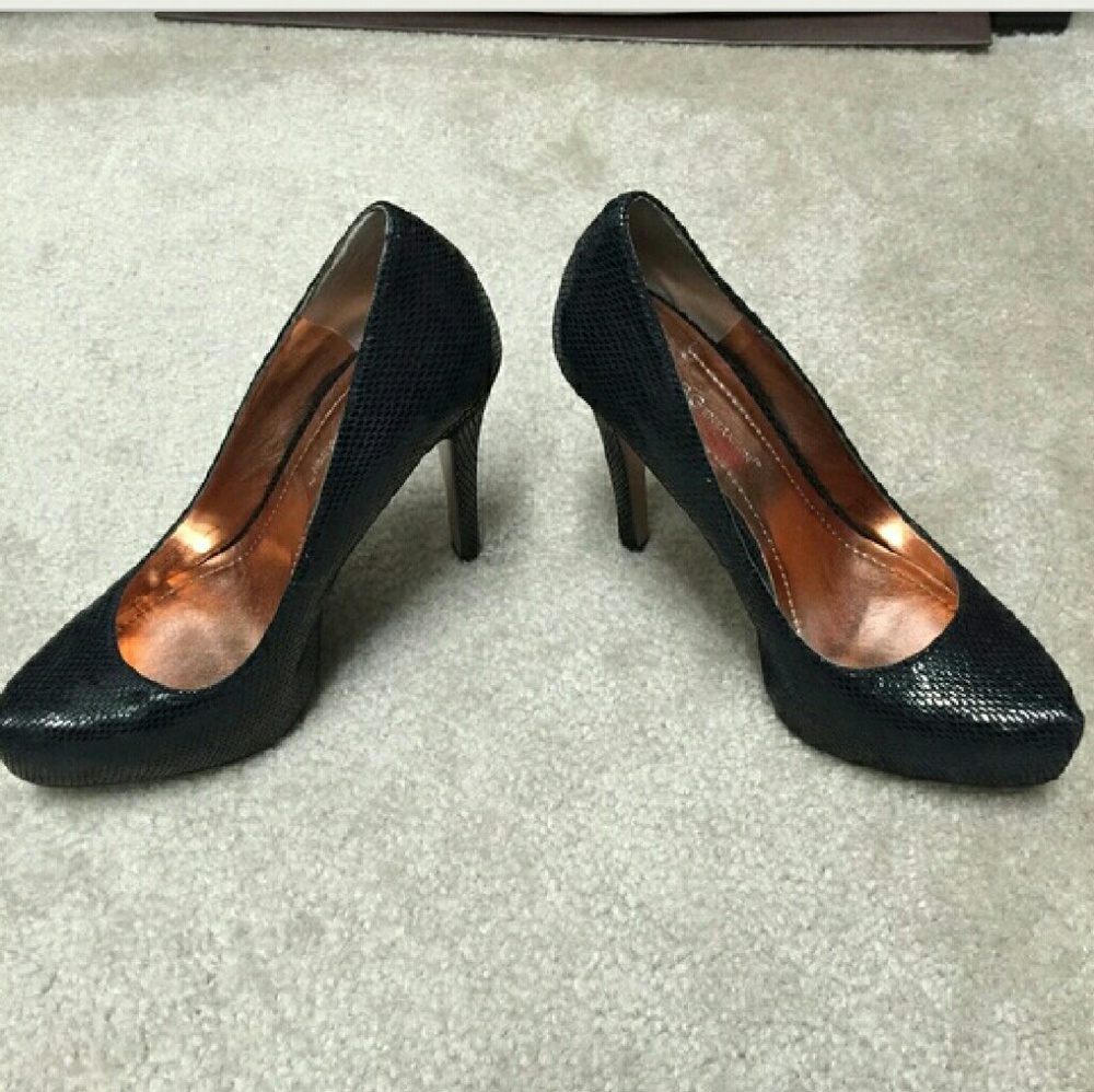 Black heels