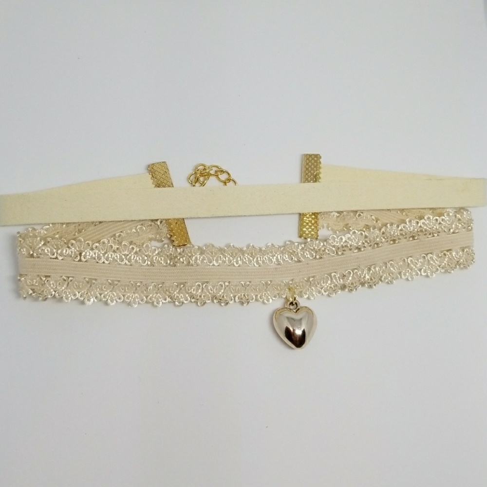 Heart Paisley Choker