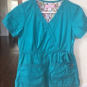 Koi scrub top - small