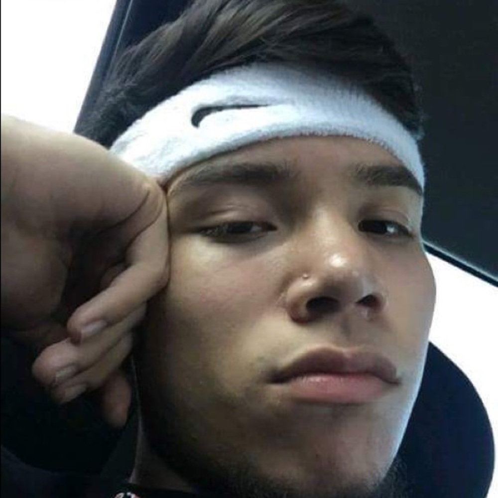 Meet your Posher, Nicholas