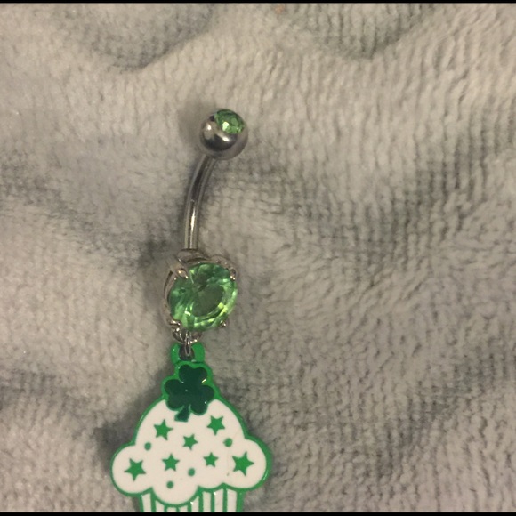 Belly ring cupcake shamrock - Picture 2 of 3