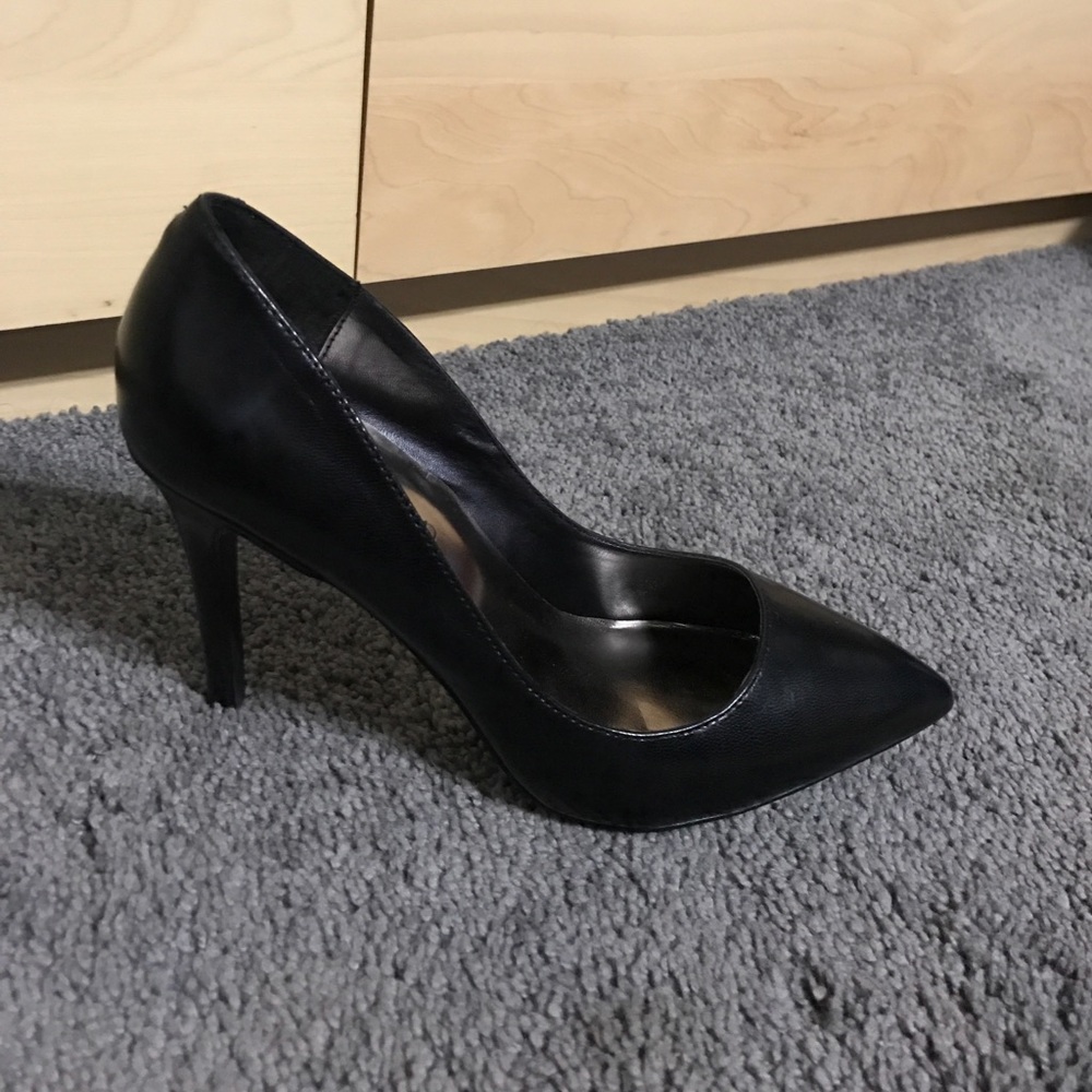 Cathy Jean Black Leather Heels