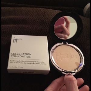 "IT COSMETICS" Celebration Foundation-Fair