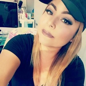 Meet your Posher, Vanessa