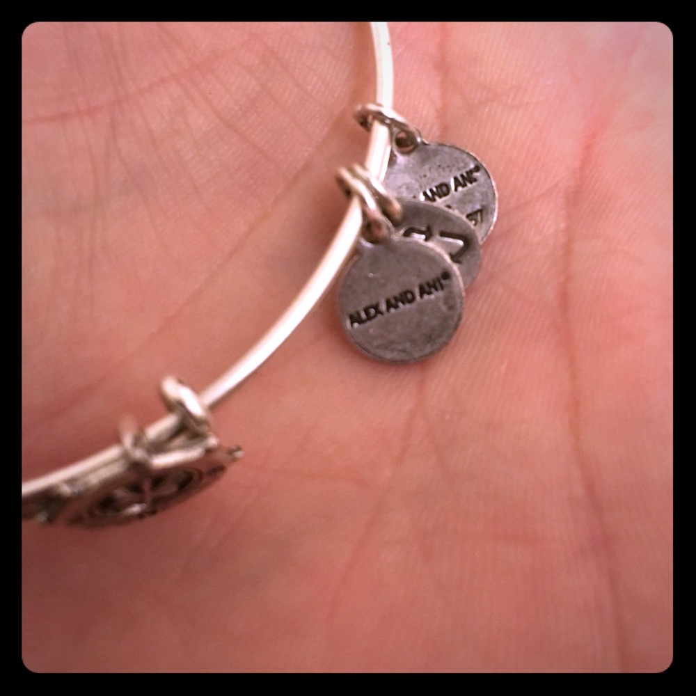 💎Alex & Ani💎 2 FREE BRACELETS W/PURCHASE🎁