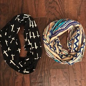 🛍5 FOR $20🛍 Infinity scarves lot