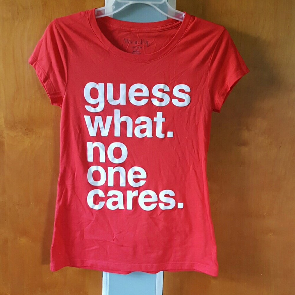 NWOT Wound Up Comfy Graphic Tee!