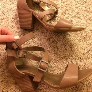 BCBGeneration strappy sandals size 10
