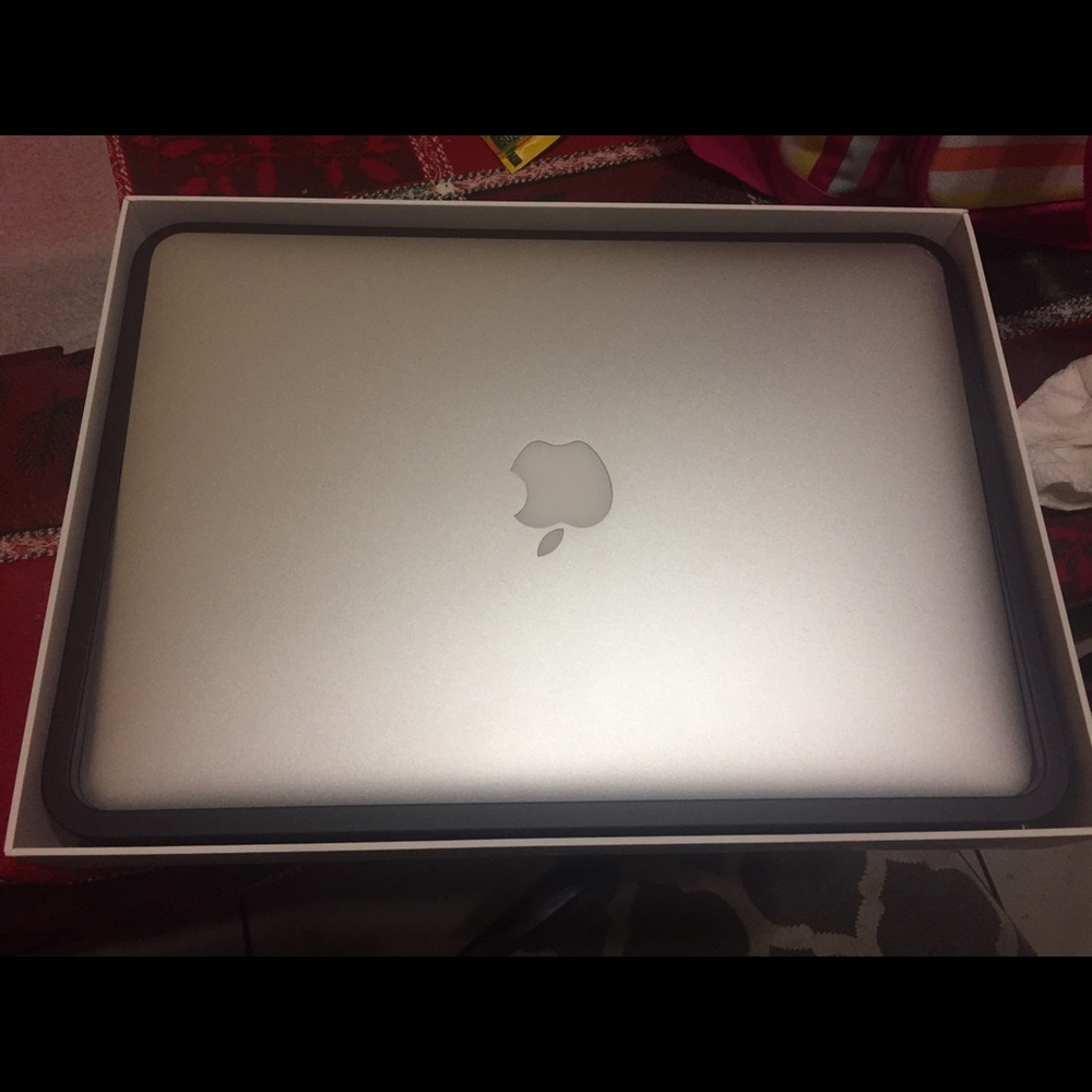 MacBook Air 13 - inch