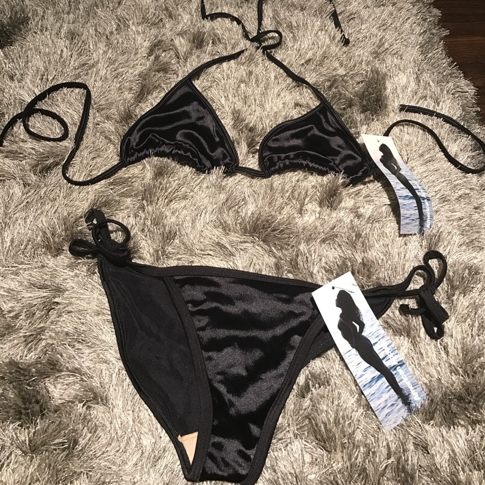 American Apparel Shiny Black Triangle Top Bikini