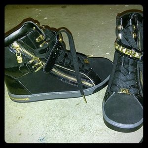 MK size 7M brand new