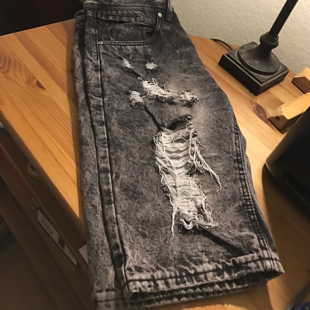 Black denim distressed jean shorts size 34 slim