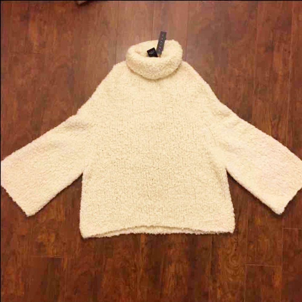 Theory Fluffy Alpaca Sweater