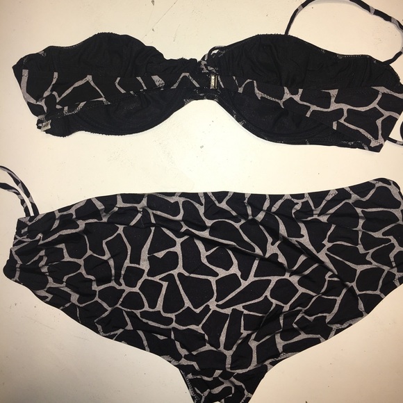 NEED GONE BY 9/15/22 - Authentic Chloé Bikini - Picture 2 of 4