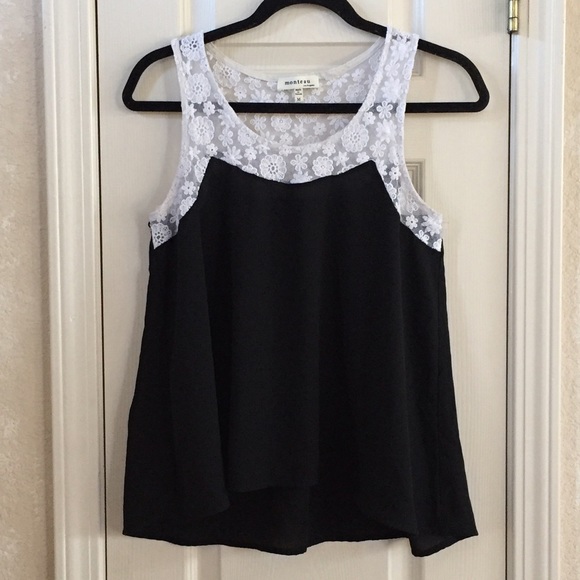 Monteau Tops - 🌼LOWBALL SALE! Make me an offer!🌼