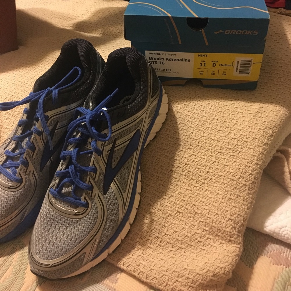 BROOKS ADRENALINE  GTS 16
