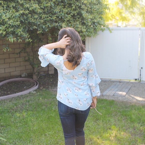 SALE Blue Floral Bell Sleeved Blouse - Picture 4 of 4