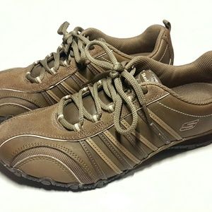 Skechers Women's Brown Leather Sneaker sz .9