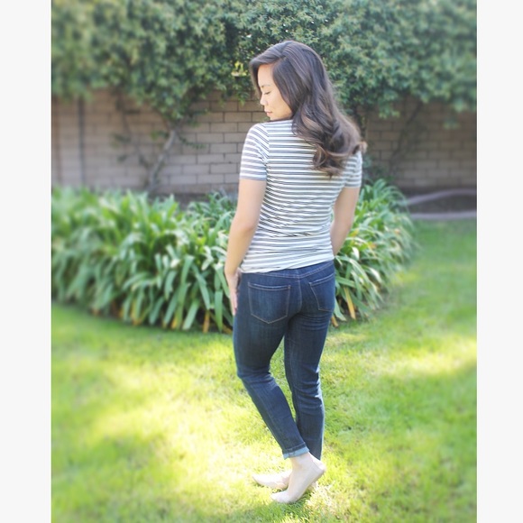 Black & White Striped Mock Neck (T7) - Picture 3 of 4