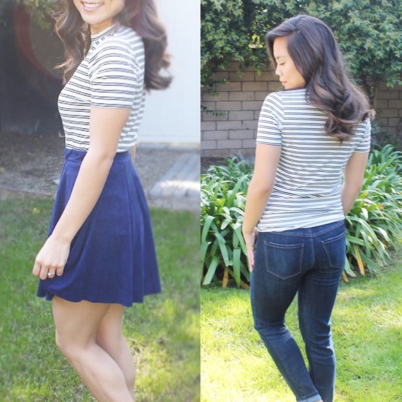 Black & White Striped Mock Neck (T7) - Picture 2 of 4