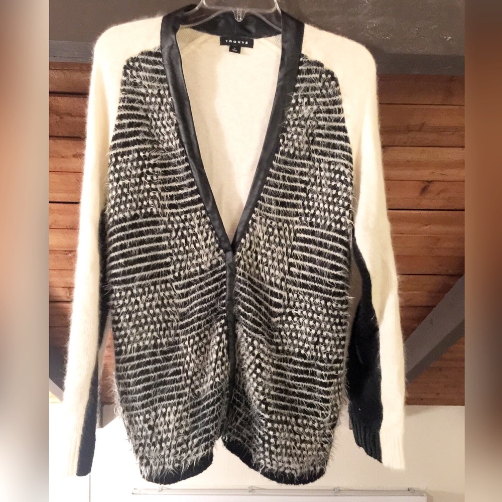 Super soft black and white oversized cardigan