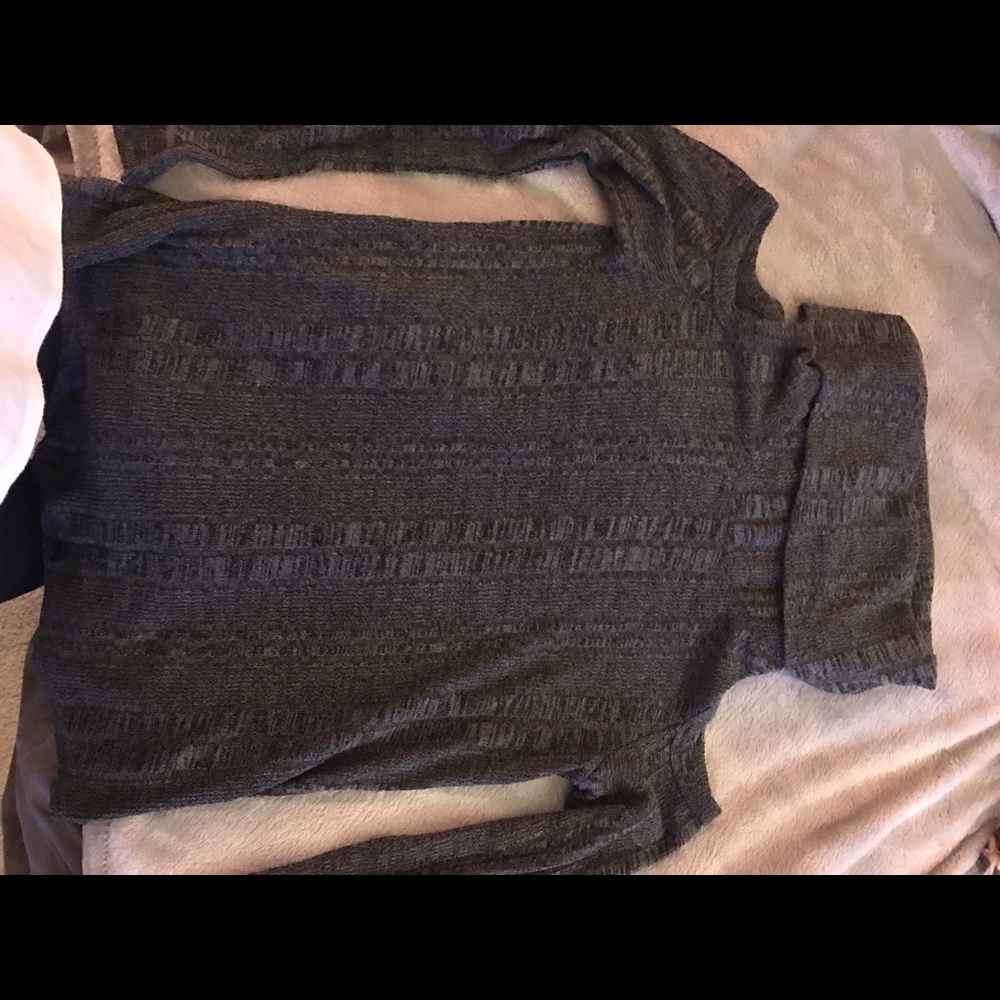 Socialite off shoulder sweater
