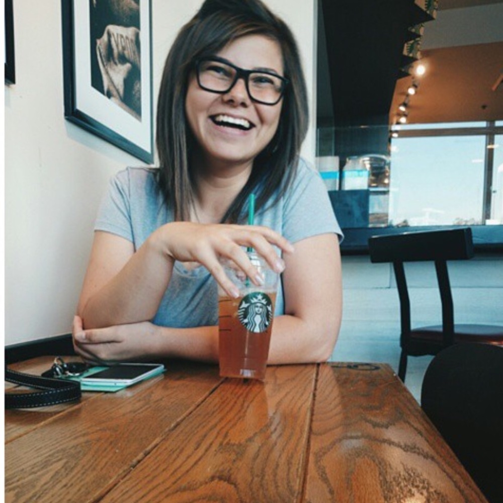 Meet your Posher, Yuliya
