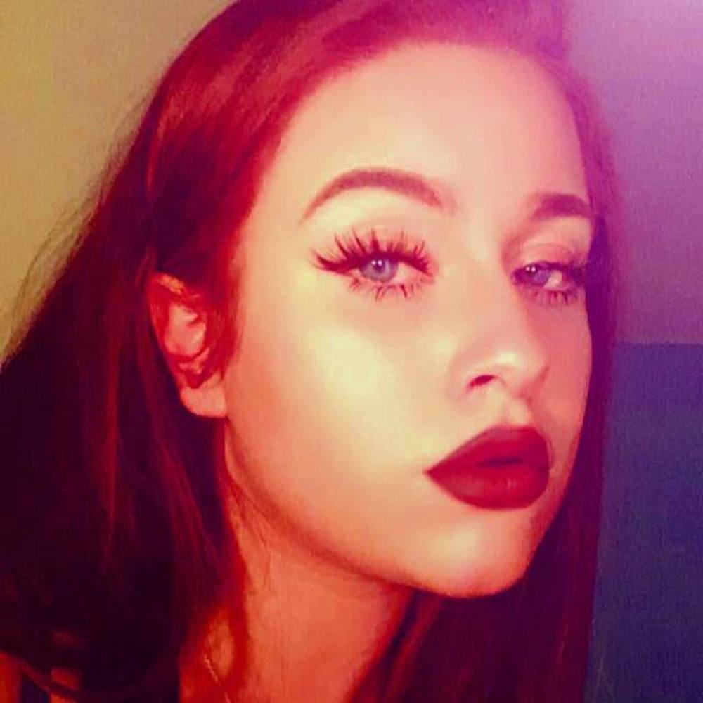 Meet your Posher, Clair