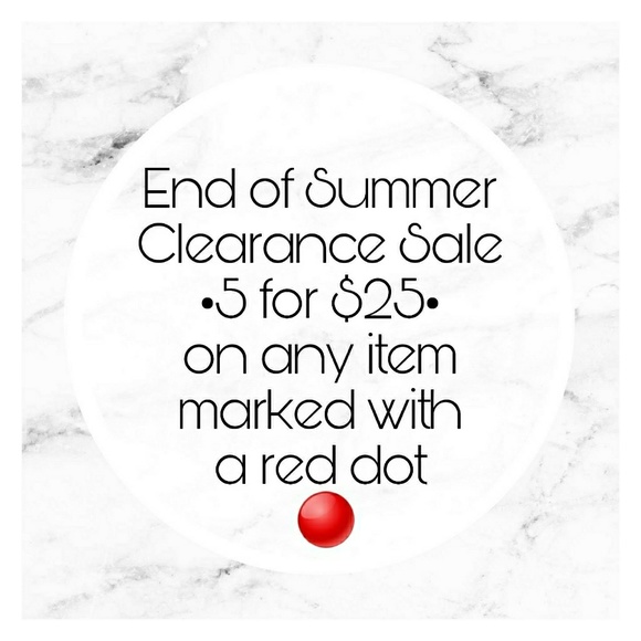 🔴Dainty Triangle Pearl Earrings - Picture 2 of 2