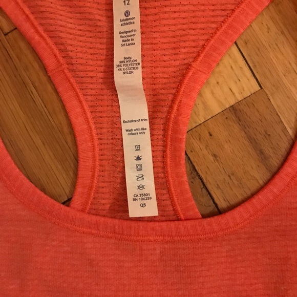 Lululemon swiftly tank new with detached tags - Picture 4 of 5