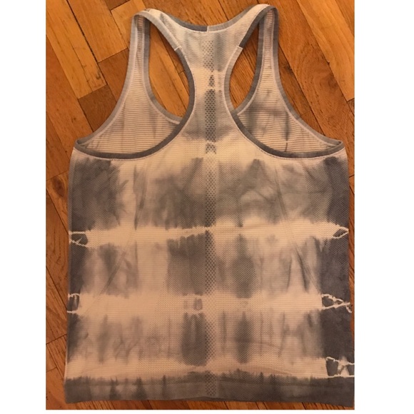 Lululemon run swiftly tank. - Picture 2 of 4