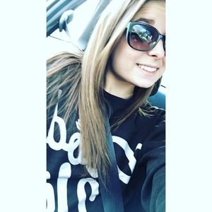 Meet your Posher, Aurora