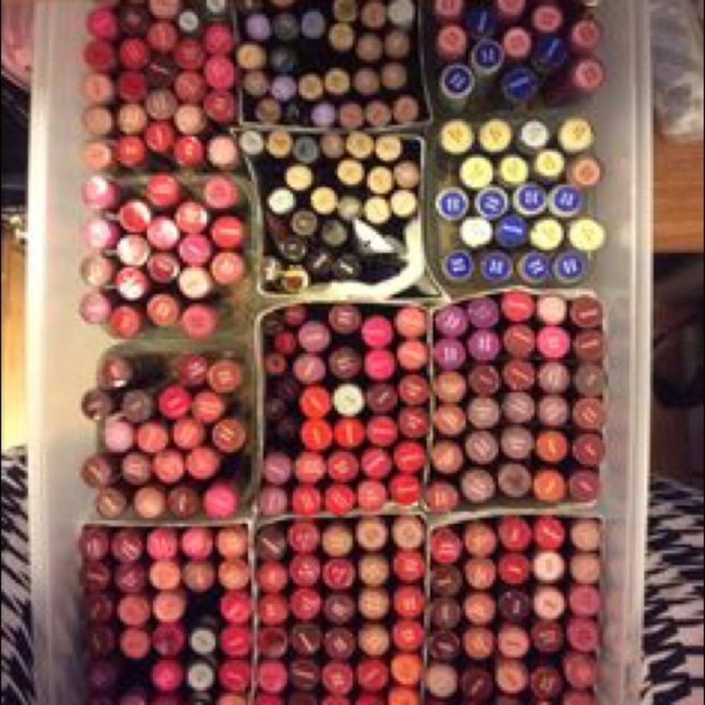 LipSense Lip Gloss Many New Colors