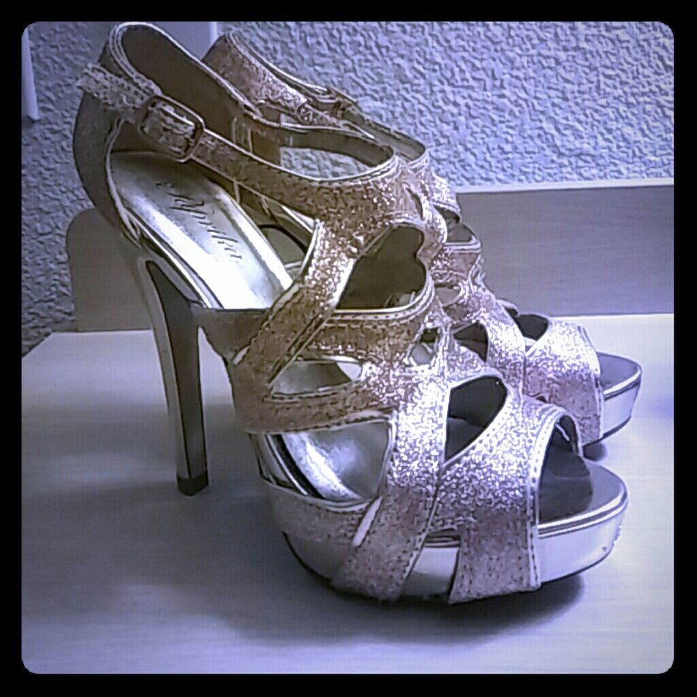 Nice gold strappy shoes OBO/bundle 3 & get 50% off