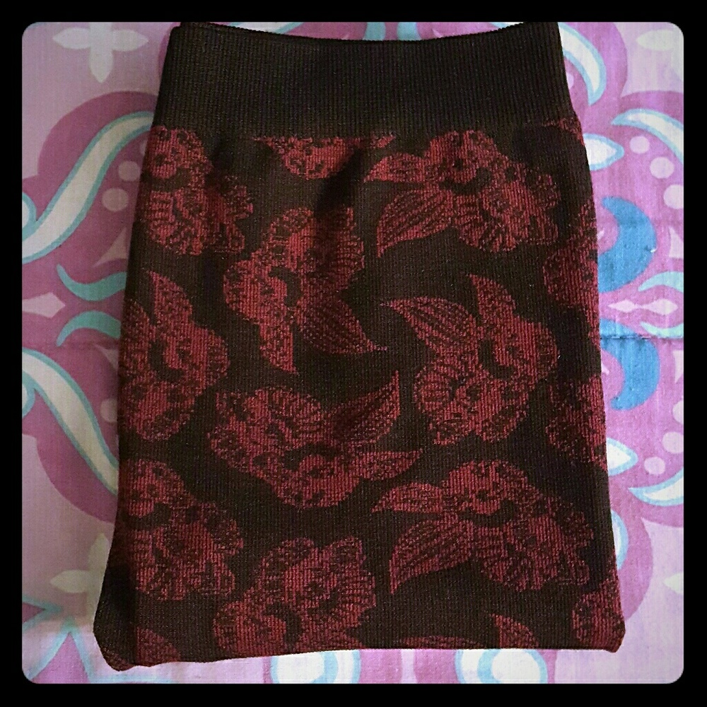 Maroon Floral Leggings