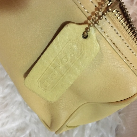 Coach handbag/clutch/wristlet/Shoulder Bag - Picture 6 of 8