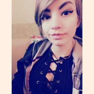 Meet your Posher, Makayla