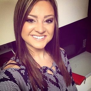 Meet your Posher, Lyndsey