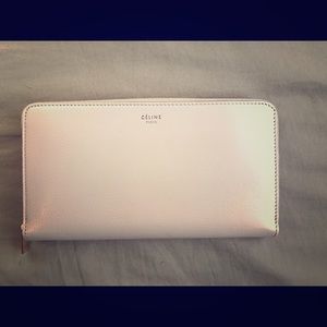 Céline Wallet