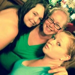 Meet your Posher, Pauline