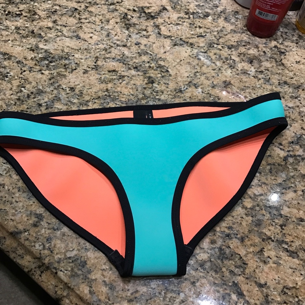 Triangl bikini bottom