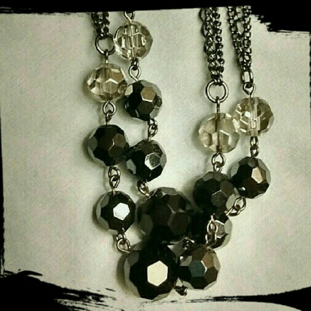 Gorgeous Retired Premier Designs Necklace