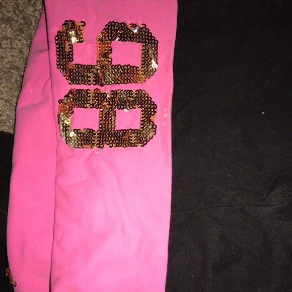 VS Yoga Pants - Picture 2 of 4