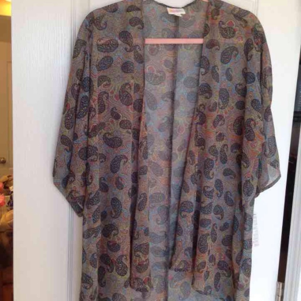 Lularoe  small Lindsay with paisley hard to find!