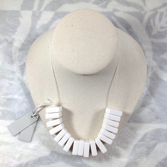 COS Jewelry - COS minimalist geo cube necklace.